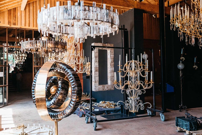 Exposition de diverses lampes et luminaires