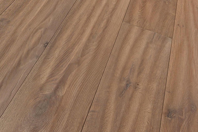 Gros plan d'un sol stratifié avec une structure en bois