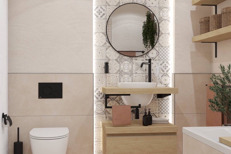 Modernes Badezimmer mit Toilette, Waschtisch, Spiegel und Regalen