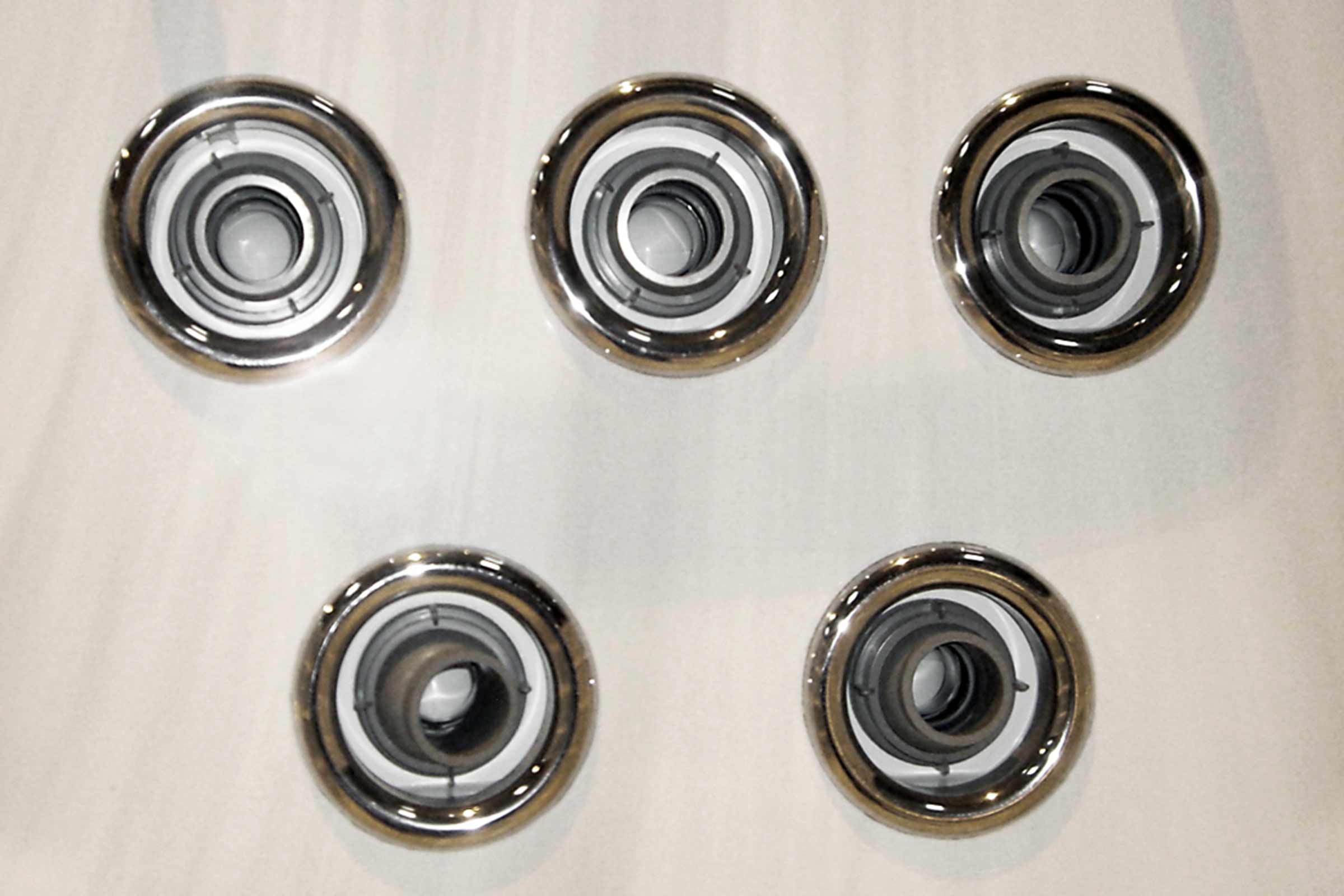 Fünf runde Düsen für Whirlpools