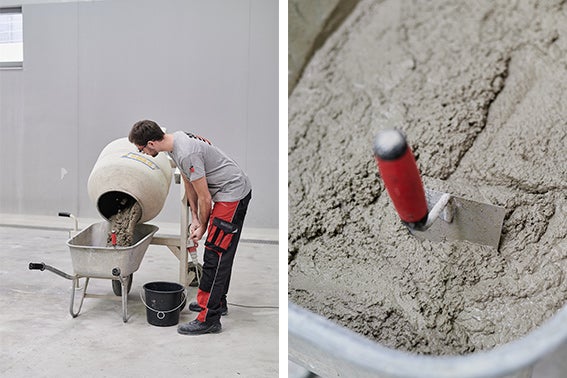 Un homme verse du béton d'une bétonnière dans une brouette et un gros plan d'une truelle dans du béton frais.