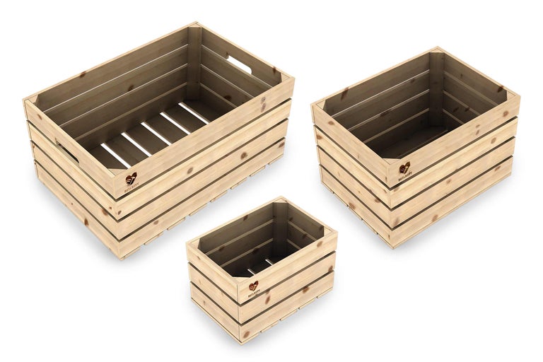 Trois caisses en bois de différentes tailles