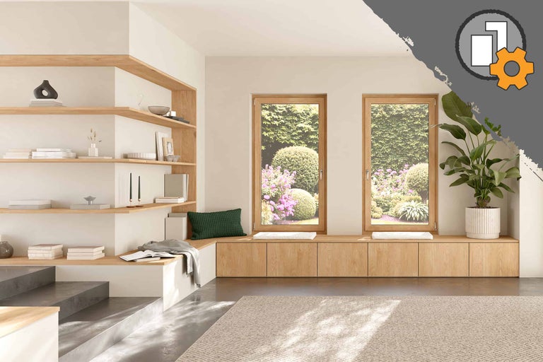 Heller Wohnraum mit Holzregalen, Fenstern mit Gartenblick und beigem Teppich