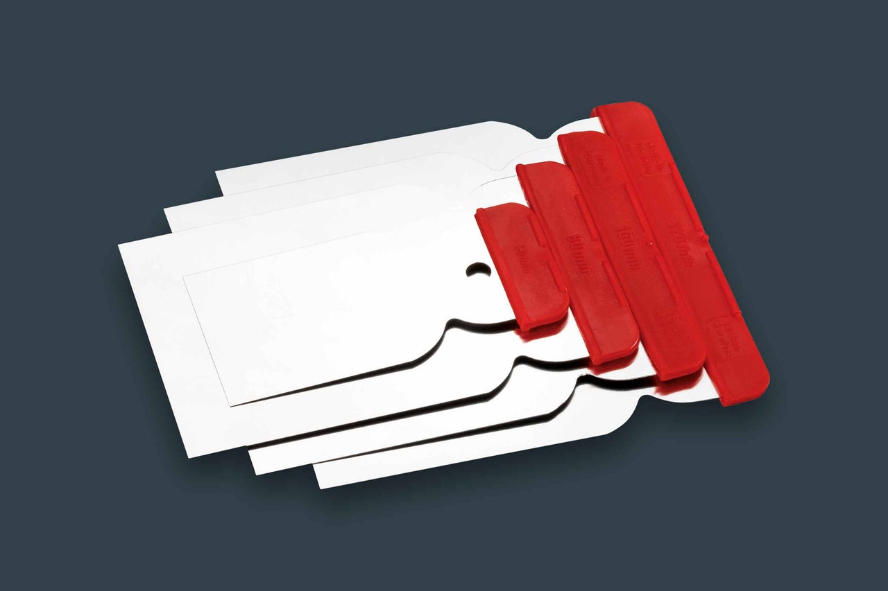 Tapetenablöser mit Kunststoffgriffen