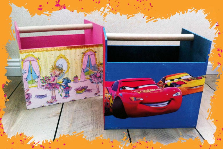 Deux boîtes de rangement pour enfants avec poignée en bois et motifs différents