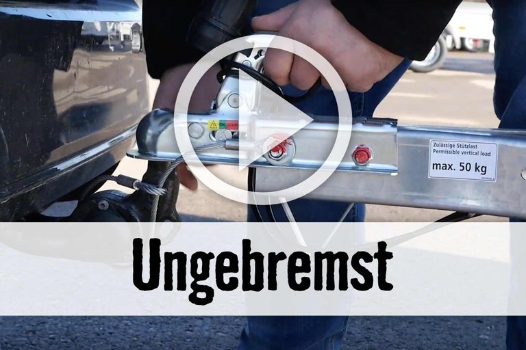 Anhängerkupplung am Fahrzeug montiert