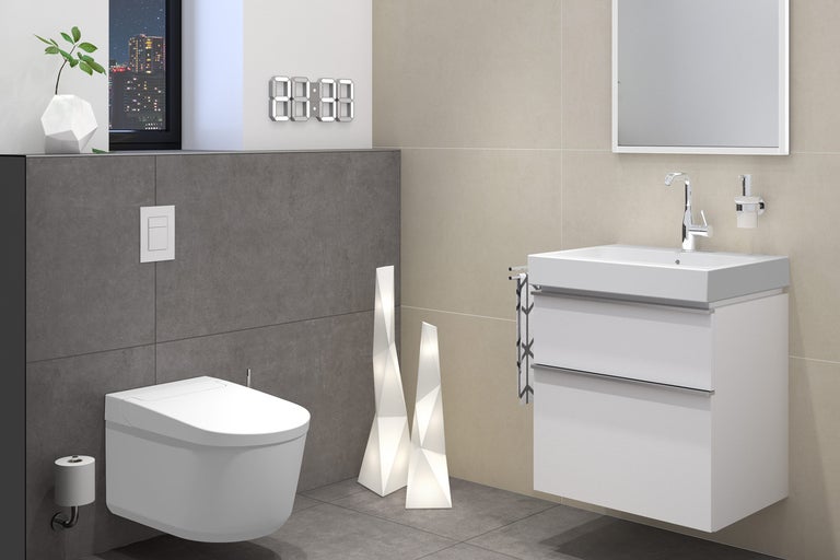 Salle de bain moderne avec toilettes, lavabo et miroir