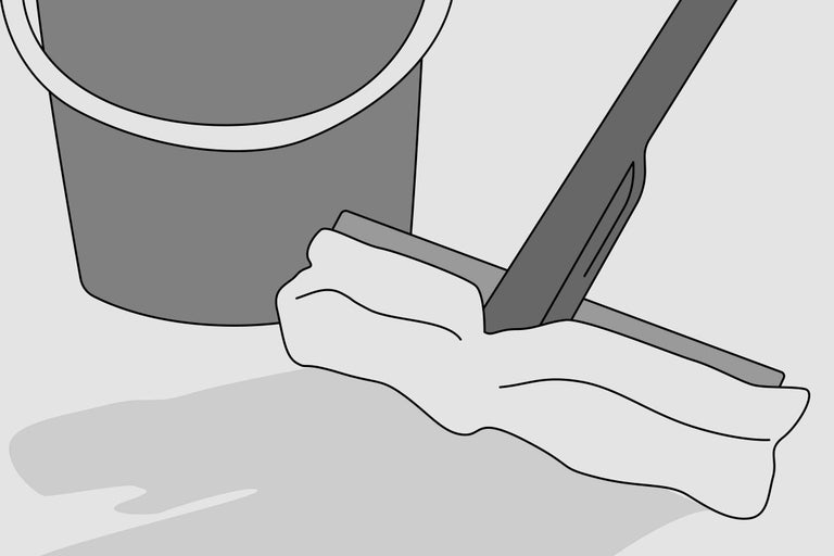 Seau et serpillère pour le nettoyage