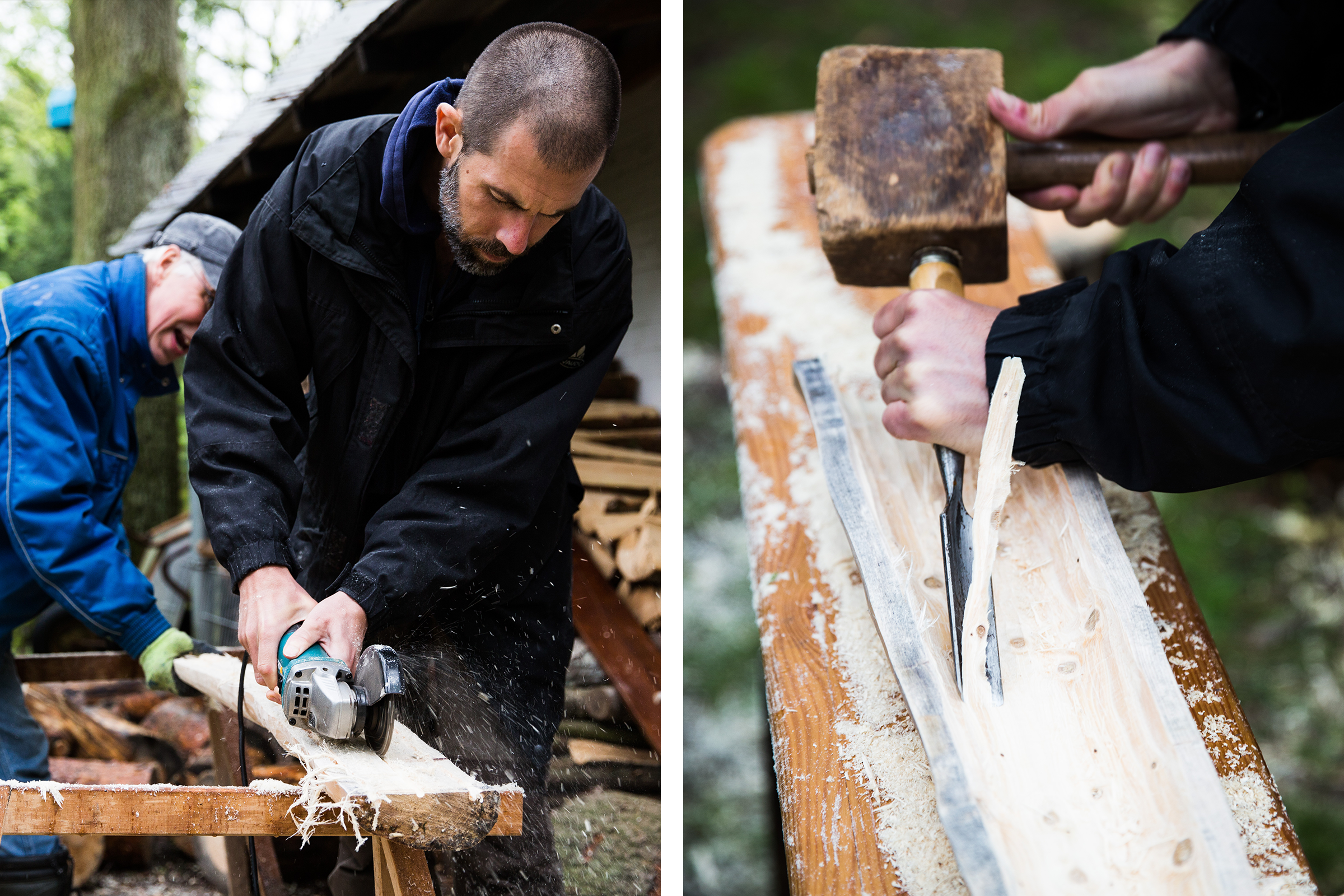 Deux artisans travaillent le bois avec une meuleuse d'angle et un ciseau à bois avec un maillet en bois