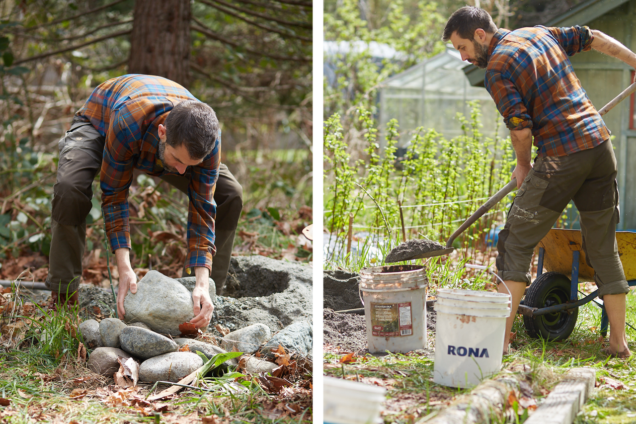 Mann arbeitet im Garten mit Steinen, Schaufel und Schubkarre