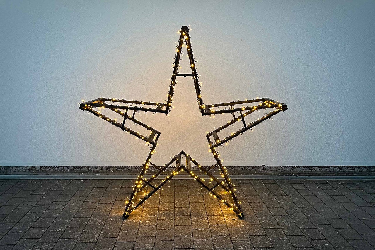 Étoile décorative avec éclairage pour l'extérieur