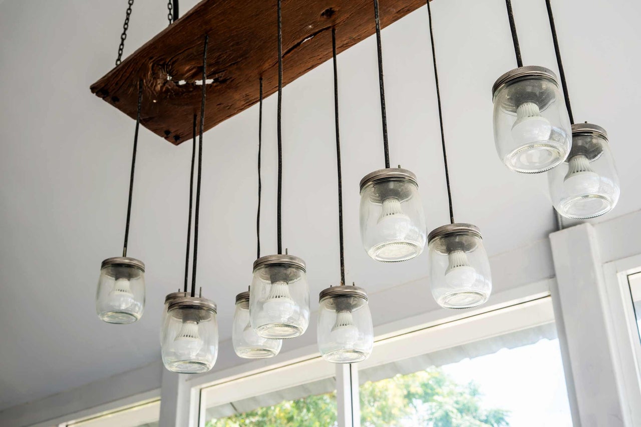 Suspension avec support en bois et abat-jour en verre Mason