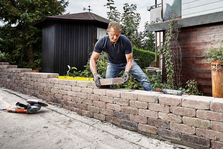 Construire un mur de jardin