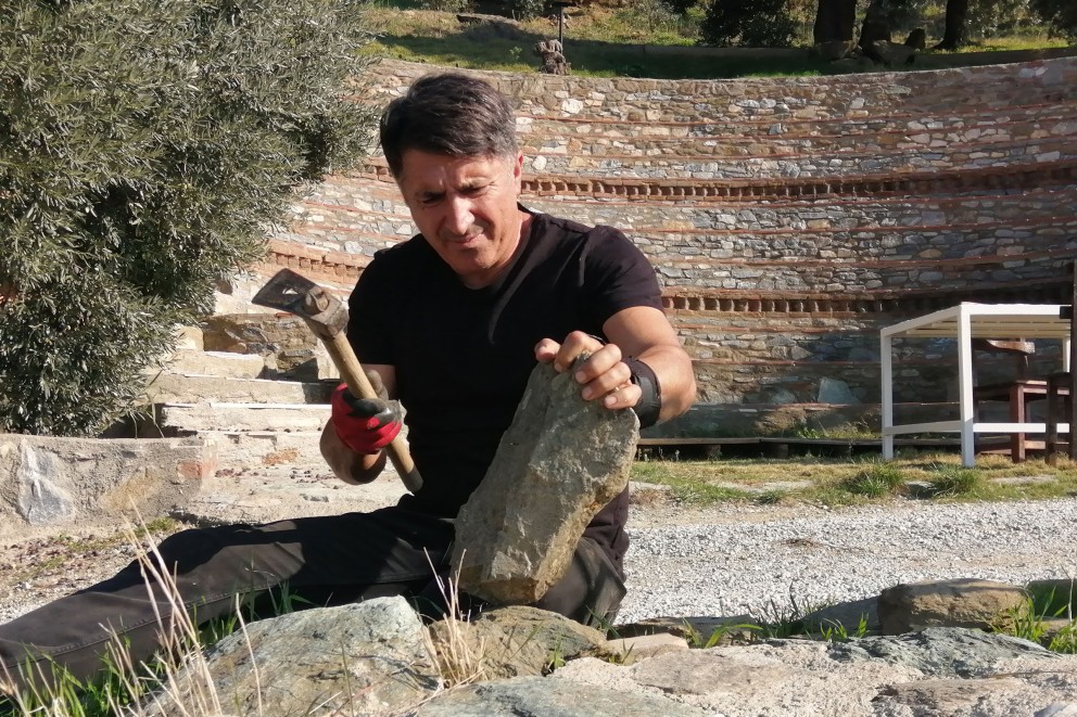 
							L‘amphithéâtre fait maison
						