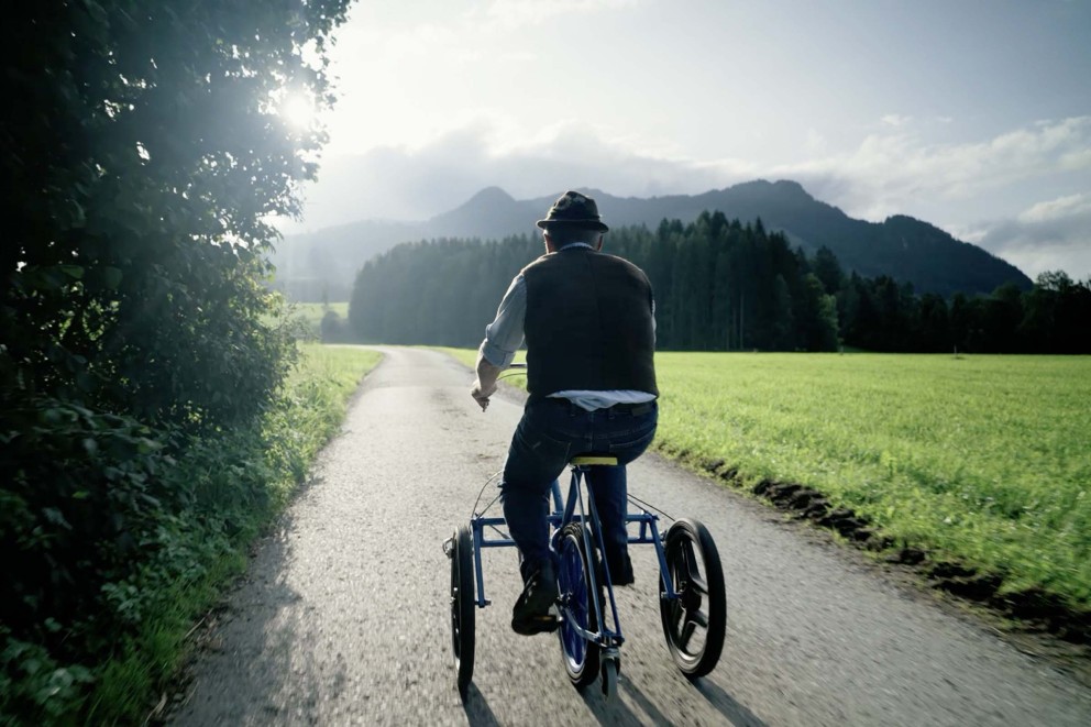 
				Peter Stöckl rollt durch das Alpenvorland.

			