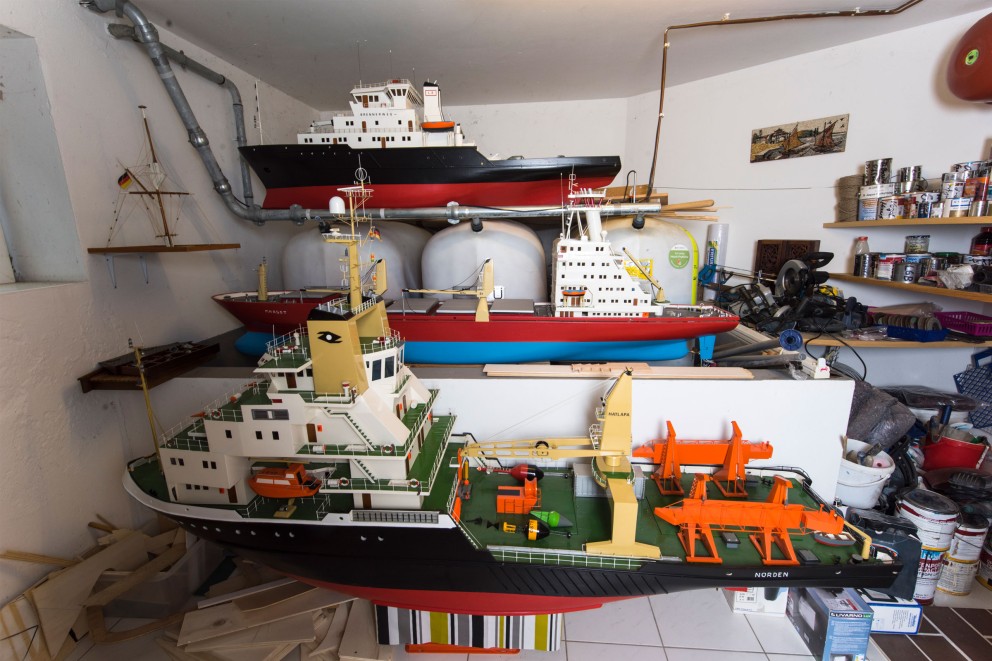 Werft im Keller: Lothar baut gern mehrere Modelle gleichzeitig. Werft im Keller: Lothar baut gern mehrere Modelle gleichzeitig.