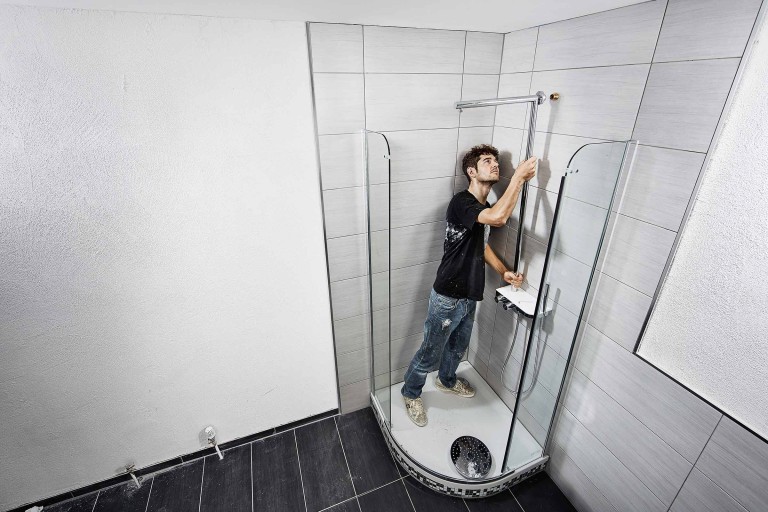 Installer un robinet de douche