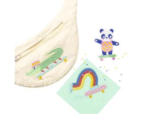 Hüfttasche mit Krokodilmotiv, Aufkleber mit Pandamotiv und Regenbogenmotiv