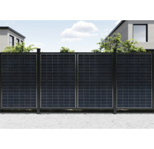 Clôture de jardin avec panneaux solaires pour la production d''énergie