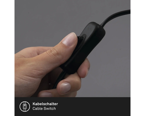 Bedienung eines Kabelschalters an einem Stromkabel