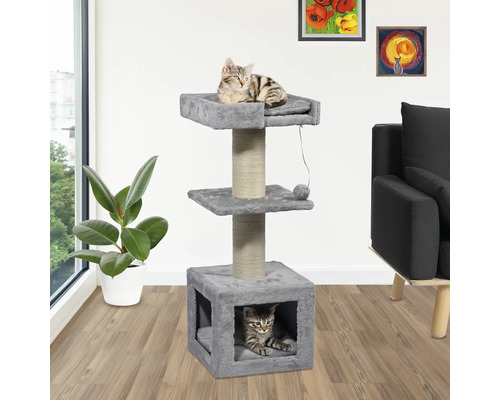 Arbre à chat gris avec deux chats, surfaces de couchage et poteaux à gratter
