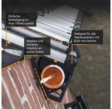 Teleskopleiter mit Eimer und Werkzeug für sicheres Arbeiten an Außenecken