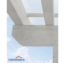 Detailansicht einer Holzpergola mit lichtdurchlässigem Dach und Remmers Logo