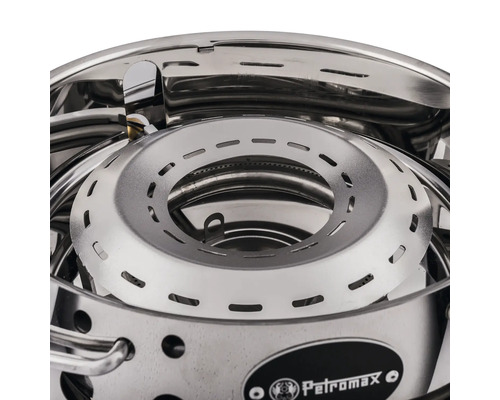 Vue détaillée du réchaud Petromax en acier inoxydable