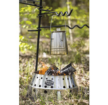 Atago Grill mit Feuer und einem Petromax Wasserkessel