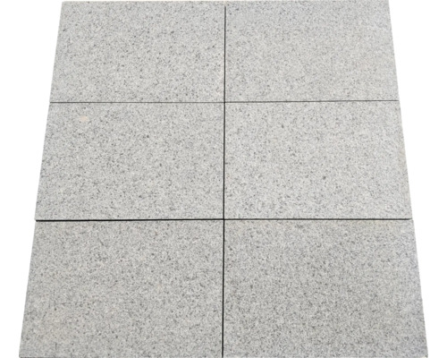 Sechs graue Steinplatten für den Aussenbereich