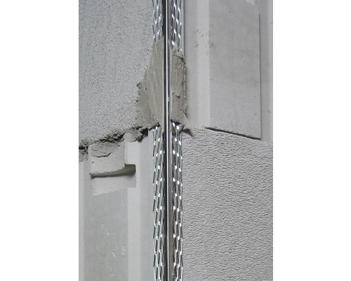 Profilé d''angle avec enduit sur un mur