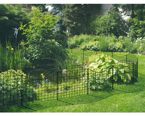 Dekorativer Gartenzaun aus Metall zum Schutz von Pflanzen und Teichen
