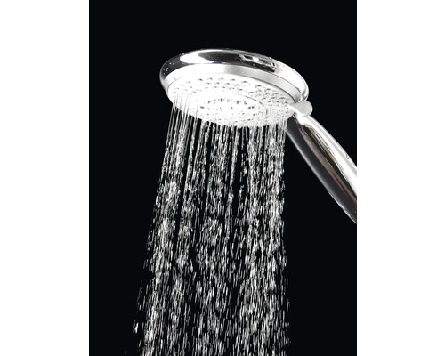 Handbrause mit fließendem Wasser