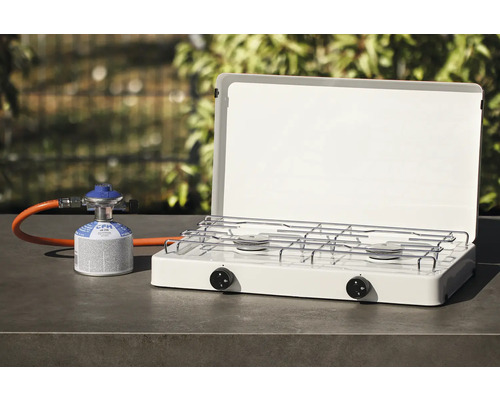Doppelgaskocher mit Gasflasche und Schlauch