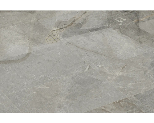 Pose avec des carreaux de sol gris aspect marbre