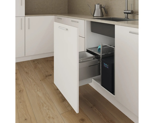 Küchenspüle mit Abfallbehälterauszug in einer modernen Küche