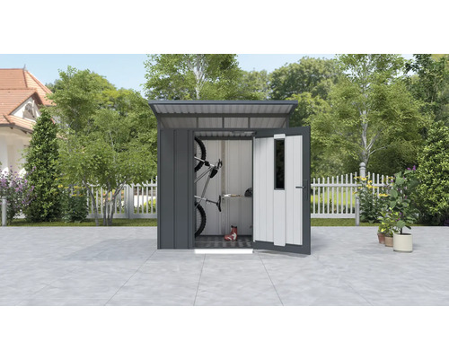 Garten Metall Geräteschuppen mit geöffneter Tür und Fahrrädern
