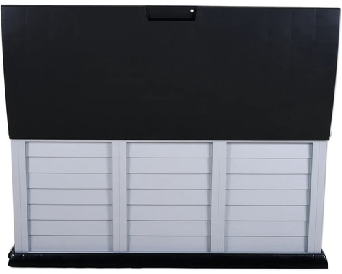 Gartentruhe zur Aufbewahrung von Gartenutensilien