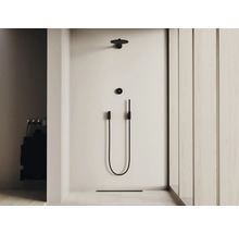 Begehbare Dusche mit Kopfbrause und Handbrausegarnitur