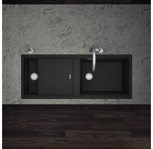 Küchenspüle mit Abdeckung, Armatur und Ablaufgarnitur von oben