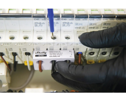 Installation eines Shelly 3CT63 Stromzählers in einem Sicherungskasten