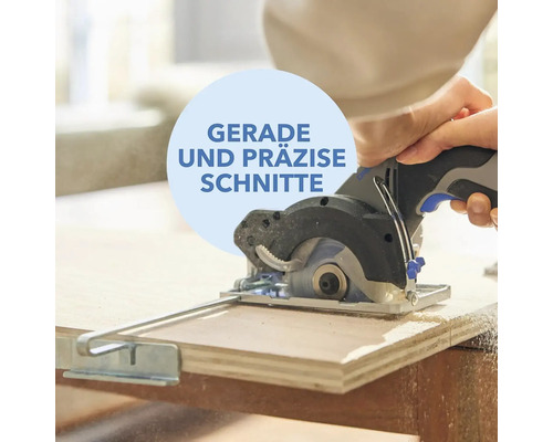 Scie circulaire à main sans fil en action pour des coupes droites