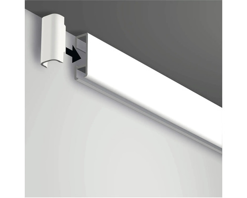 Montage einer LED-Zierleiste an Wand und Decke