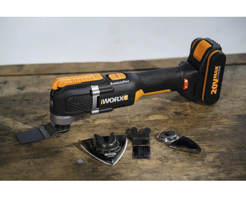 Multifunktionswerkzeug mit verschiedenen Aufsätzen der Marke Worx