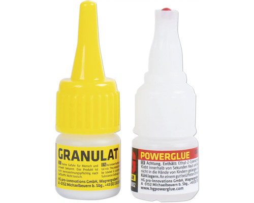 Zwei Flaschen Sekundenkleber, Granulat und Powerglue, nebeneinander