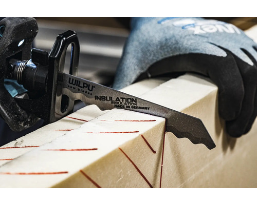 Lame de scie sabre Wilpu pour la découpe de matériaux isolants en application.