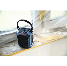 Logo Bosch sur une radio de chantier avec poignée de transport