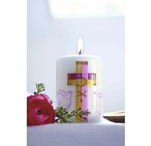 Bougie allumée avec croix et motifs de colombes