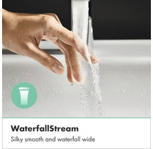 Wasserhahn mit breitem Wasserstrahl im Badezimmer