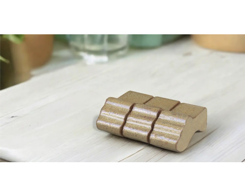 Coin en bois pour travaux de pavage